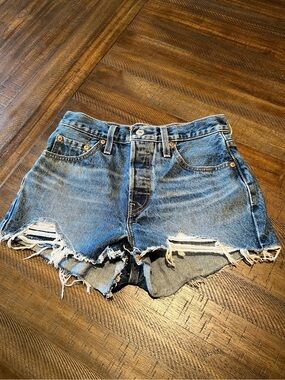 Levi's Blue 501 Distressed High-Rise Cutoff Denim Shorts W25